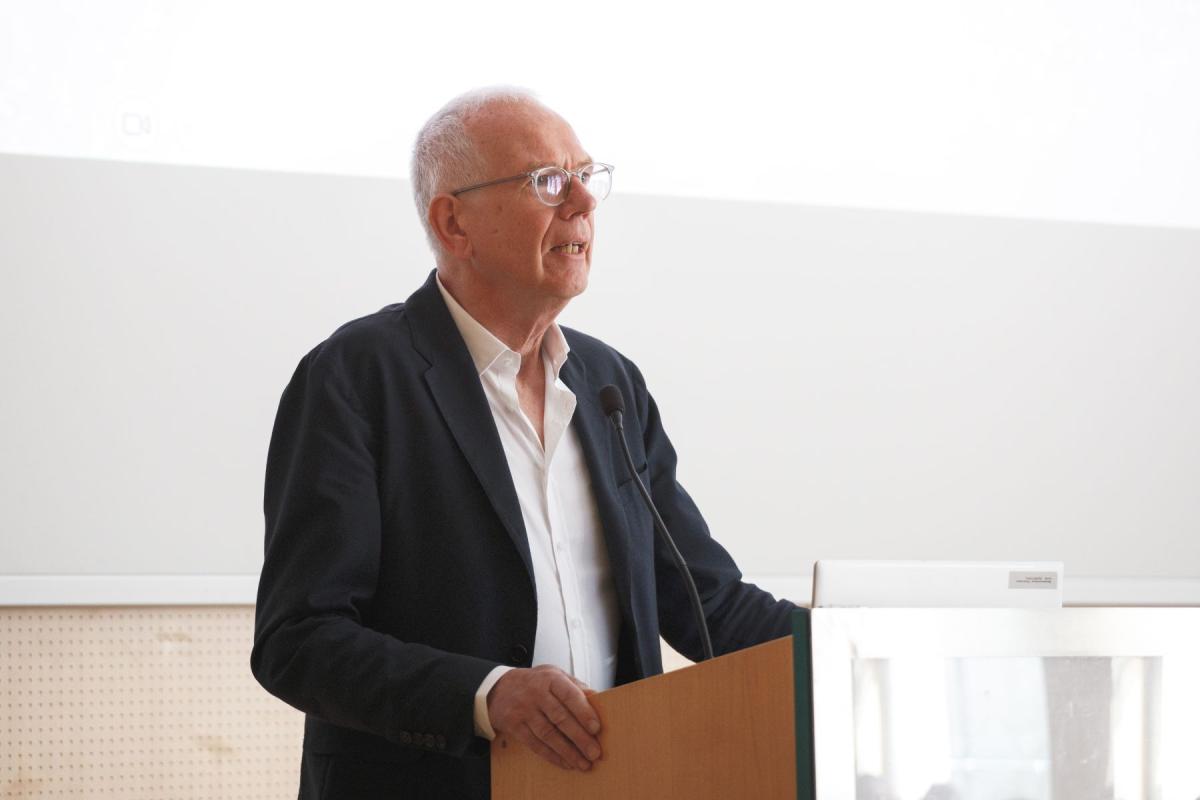 Stefan Bollmann