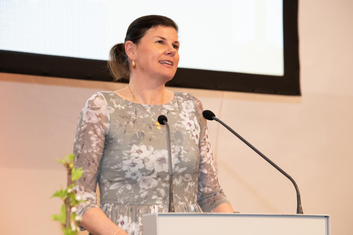 Marie Therese Stampfl beim Festabend in der Nationalbibliothek