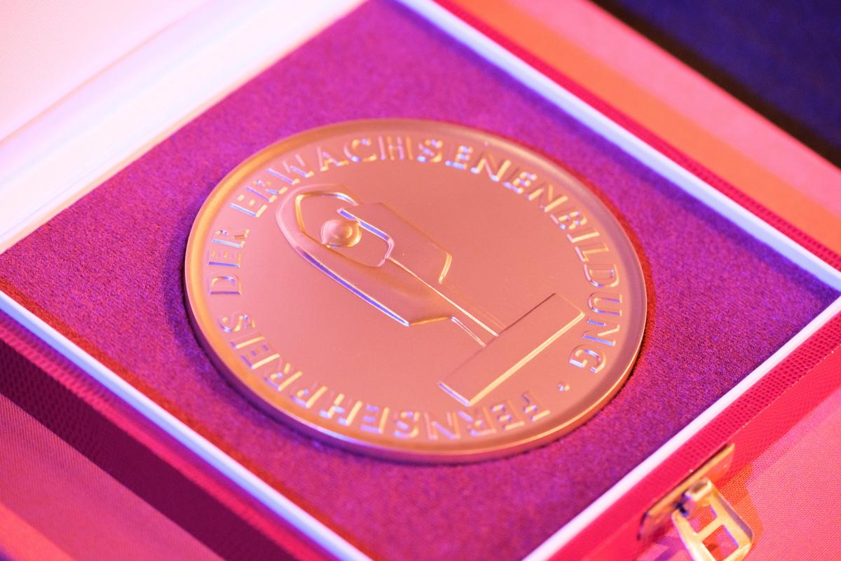 Fernsehpreis der Erwachsenenbildung - Auszeichnung